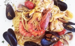 Spaghetti con frutti di mare